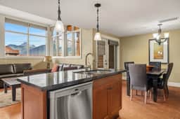 Luxury 2BR Mountain Escape+Spa+Views - Image 4