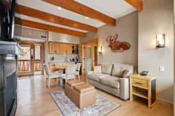 Lux Rooftop Suite in Banff w/ Hot Pools+Mtn Views - Image 3