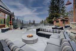 Mountain Top Escape w/ Pool, Hot Tub + Games Room! - Image 5