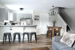 Mountain View Condo and Banff National Park Pass - Image 3