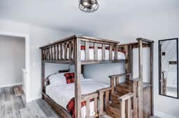 Mountain View Condo Near Banff & Canmore - Image 4