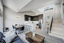Panoramic Mountain Views, BBQ and Outdoor Patio - Image 3