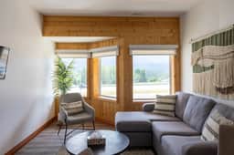 Suite 9 at The Gem | Cozy Canmore Mountain Stay - Image 4