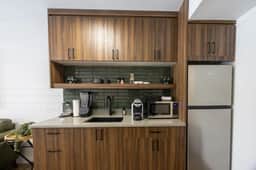 The Gem Stays | Private 10-Suite Retreat Sleeps 56 - Image 5