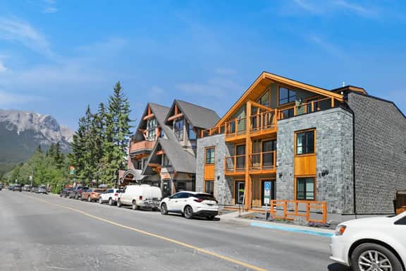 *BRAND NEW! Downtown 1 Block from Main Street!* - Image 4