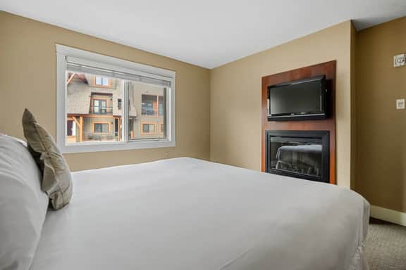 Luxury 2BR Mountain Escape+Spa+Views - Image 3