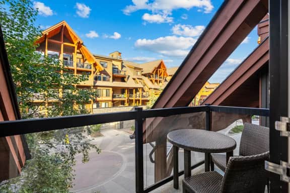 Mountain Suite with Hot Tub & Fitness Center - Image 2