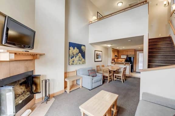 Mountain Top Escape w/ Pool, Hot Tub + Games Room! - Image 4