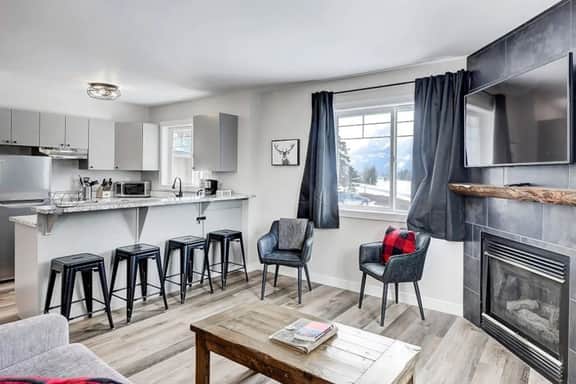 Mountain View Condo Near Banff & Canmore - Image 2