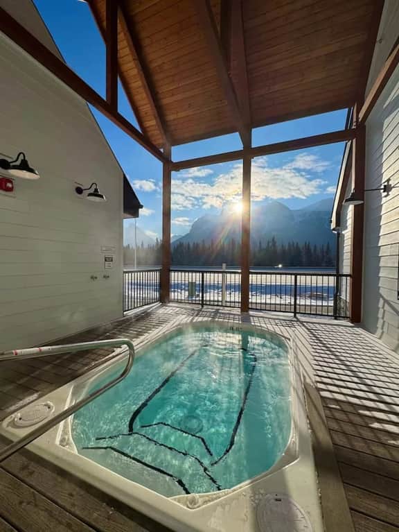 NEW 3BR HotTub-MTN View-Deck-BBQ - Image 2