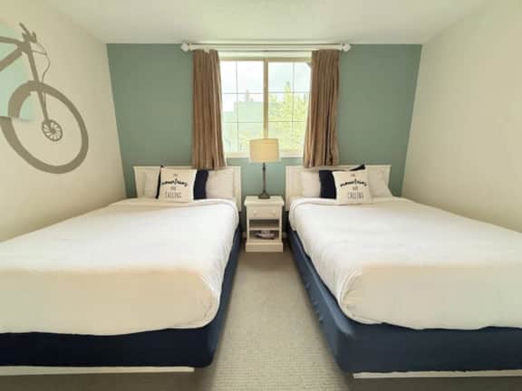 Premium 2-Bedroom Townhouse+ Mountain Views - Image 5