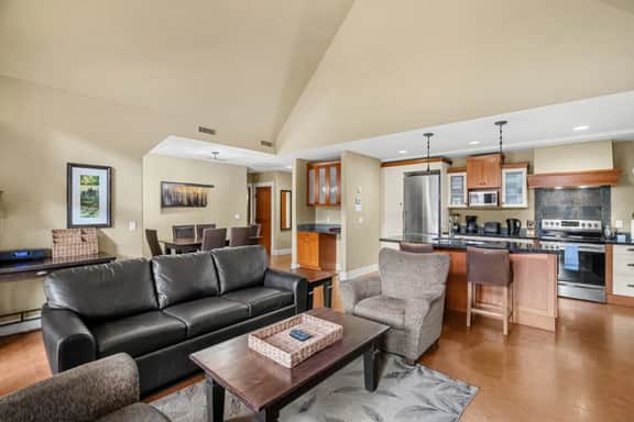Rockies Home: Hot Tub, Pool & Fireplace - Image 3
