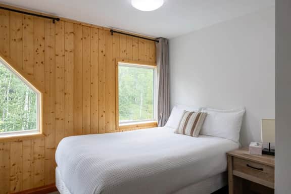 Suite 4 at The Gem | Cozy Two-Bedroom Retreat - Image 5