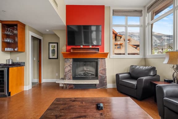 Luxury 2BR Mountain Escape+Spa+Views - Image 1