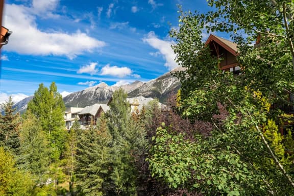 Luxury 2BR Mountain Retreat | Pool & Hot Tub - Image 1
