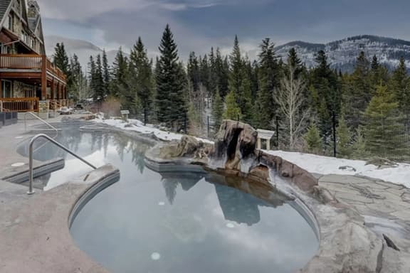 Mountain Top Escape w/ Pool, Hot Tub + Games Room! - Image 1