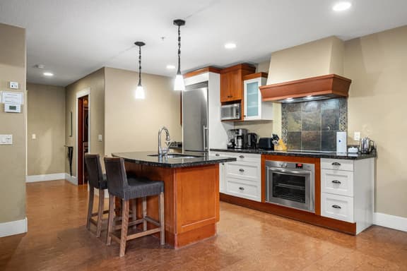 Stylish 1-Bedroom Escape - Image 1