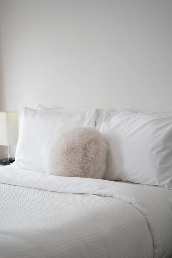 Suite 8 at The Gem | Scenic Canmore Getaway - Image 1